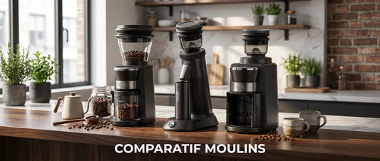 Comparatif des moulins à café HiBREW G3 G3A et G5 alignés sur un plan de travail