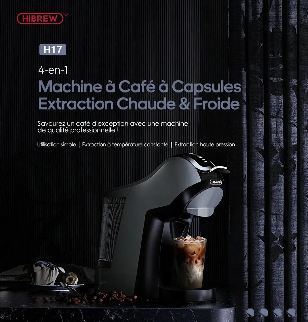 Préparation d'un café glacé démontrant l'extraction chaude et froide de la machine.